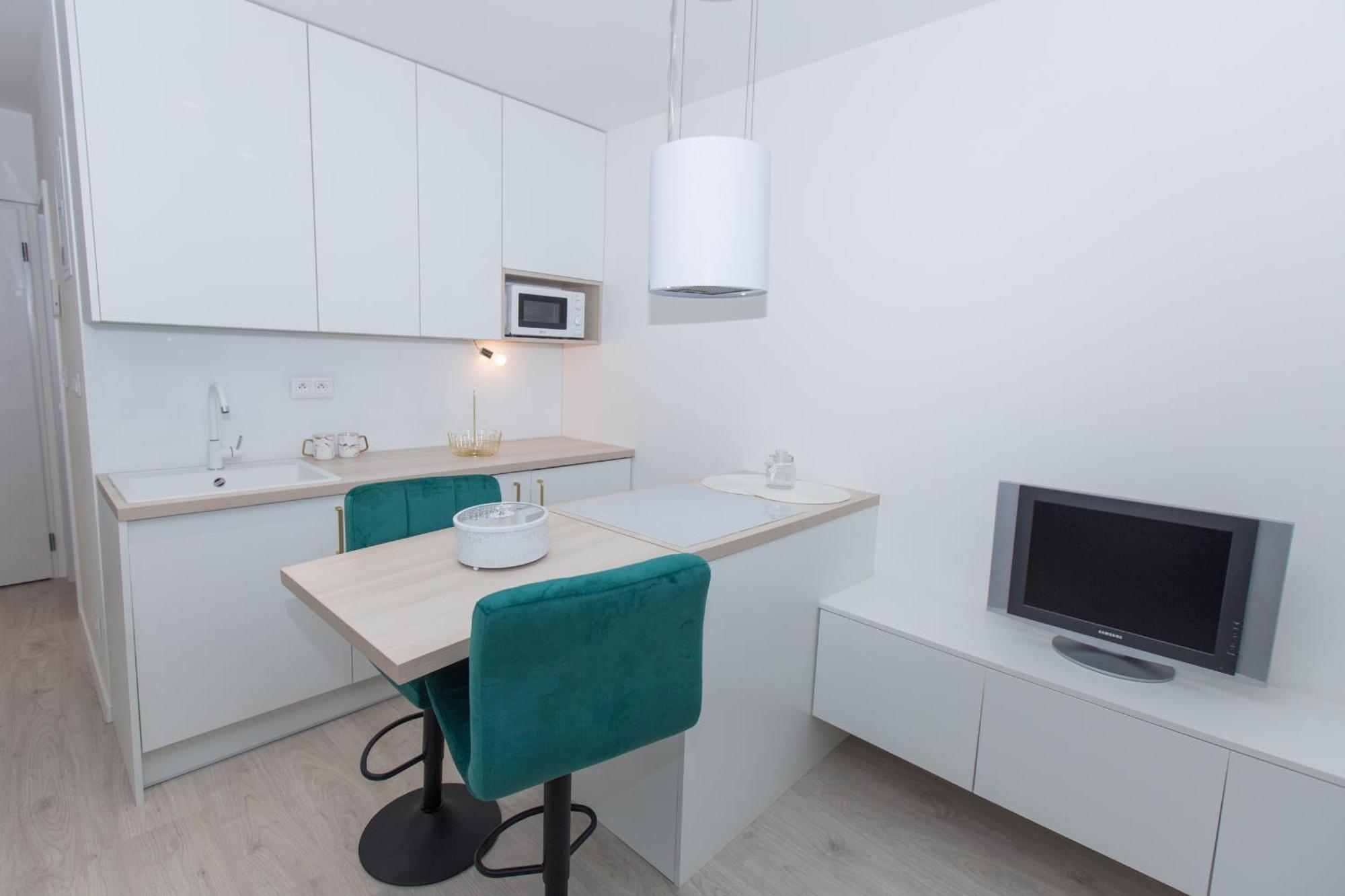 Apartment In The Center Of Bratislava Kosicka 52 ภายนอก รูปภาพ