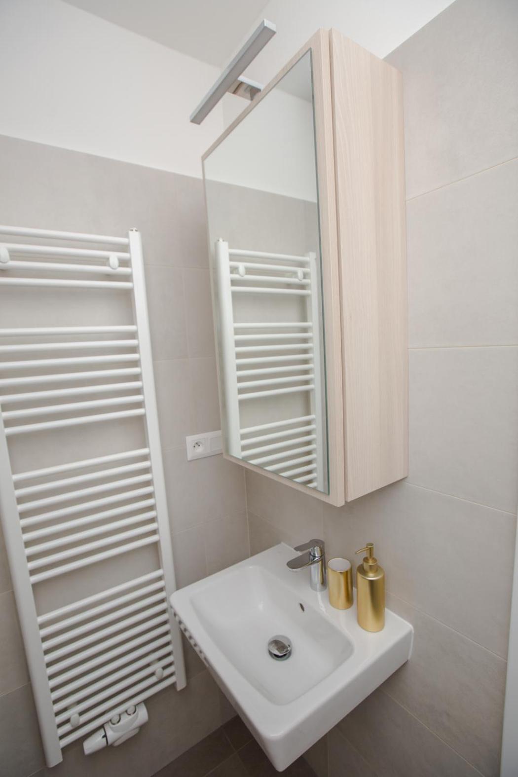 Apartment In The Center Of Bratislava Kosicka 52 ภายนอก รูปภาพ